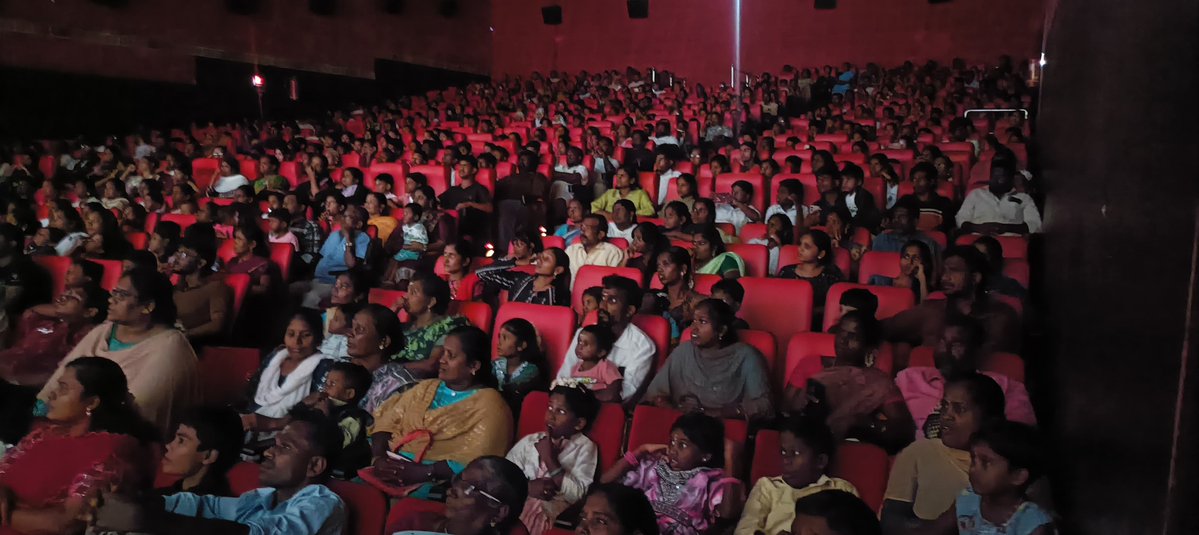 vijaycinemas's tweet photo. #JanaNayagan Engaged with non-stop HOUSEFULL Shows 🥵🥵🥵 even though on its 11th day 💥 That's why we called #ThalapathyVijay - Samrat of South Indian BOX-OFFICE 👑😍
Book your tickets now...✨

@actorvijay @KvnProductions #CMJosephVijay‌ #HVinoth @Jagadishbliss @_mamithabaiju https://t.co/KY9elYZVIq