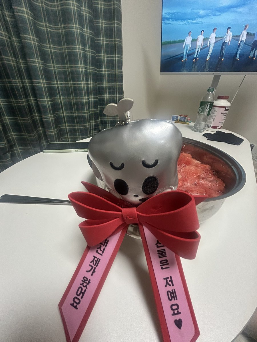 itsaboutoremges's tweet photo. 마크야생일축하해요🫪❤️❤️❤️❤️🍉❤️🍉❤️🍉❤️🍉❤️🍉❤️ https://t.co/TMzpjleOth