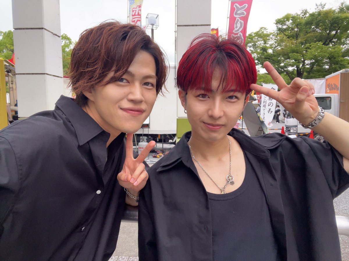 k_takeuchi0328's tweet photo. 「渋原FES in SHIBUYA SUMMER PARK 2026」PARK STAGEに出演させて頂きました‼️

ご来場ありがとうございました🙇‍♂️
超熱いライブで初めましての方とも全力で楽しめて最高の日でした😆

そして竜成くんに数年ぶりに会えて沢山お話しさせてもらいました🎶
ライブも観に来てくれてありがとう😭 https://t.co/JhgU7WaLvK