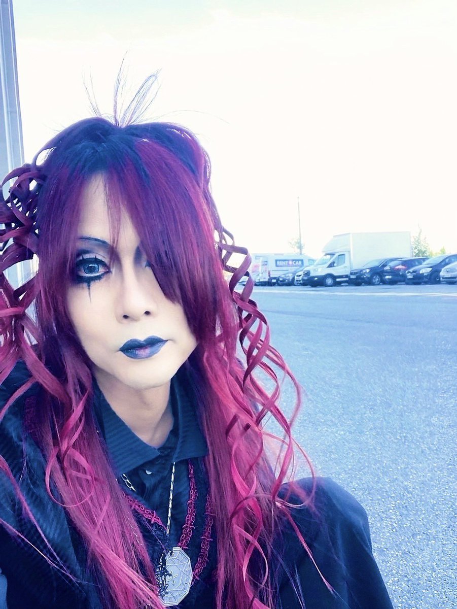HAYATO_dtp's tweet photo. 出演当日は午後に会場入りしてスチール撮影も行ったのでその内に写真が見れるかと思います📸
そして本番は照明が落ちると海外公演特有の割れんばかりの大歓声！嬉しい！
終演後はミーグリでファンの方との交流があり嬉しかったな。
集まってくれた皆さん有難うございました！本当に素敵な2日間でした。 https://t.co/i1CGPCL85j