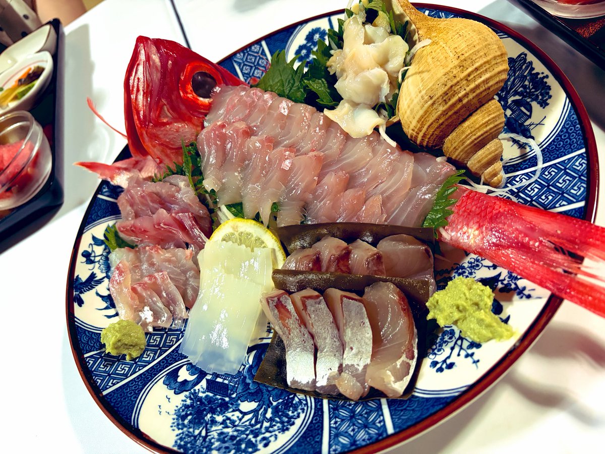 negi_514's tweet photo. お宿の豪華な夕食。 https://t.co/3HiShKJYbh