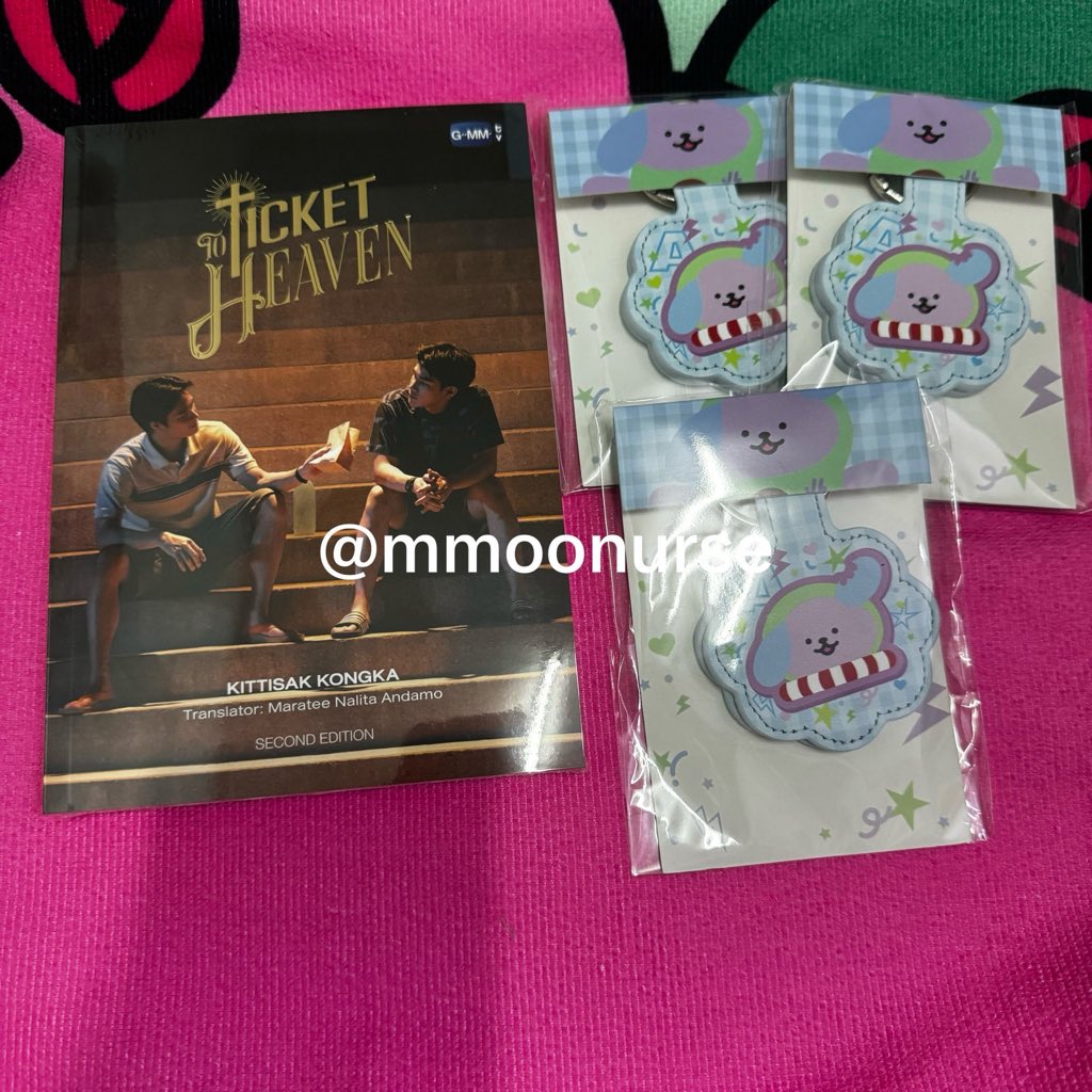 mmoonurse's tweet photo. พร้อมส่ง ขาย wts

🧲 magnetic clip 250/ ชิ้น แมกเนต
อะโวเชี่ยน avocean

🔖 ticket to heaven novel 390฿
English ver 

ส่ง 40 
#งานมหกรรมนิยายนานาชาติ2026xGMMTV
#ตลาดนัดgmm #ตลาดนัดเจมีไนน์โฟร์ท
#ตลาดนัดจิมมี่ซี #ตลาดนัดgmmtv https://t.co/5mSUGSvIQx