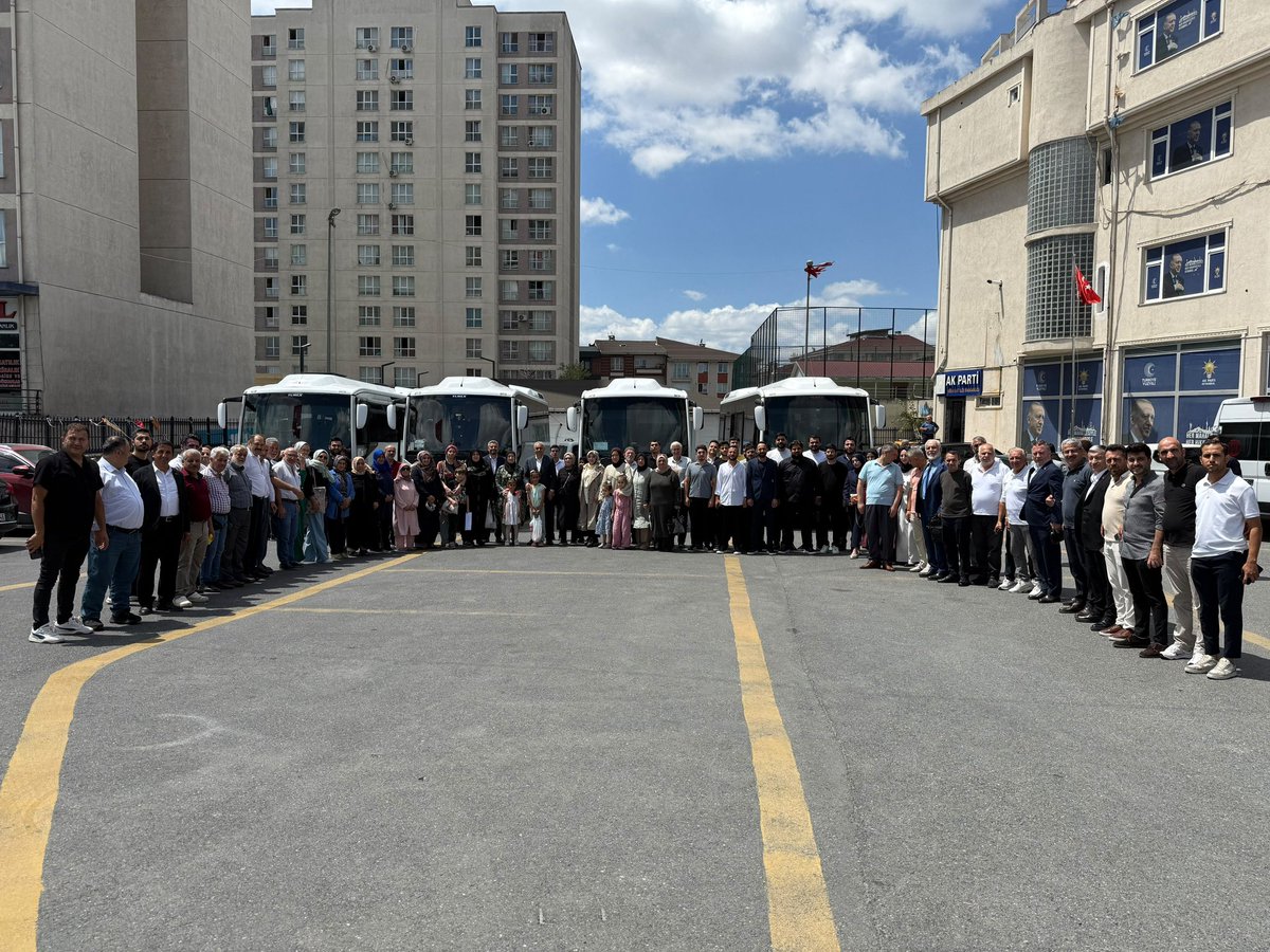 akkadinesenyurt's tweet photo. Yüreğimizde İstanbul, yolumuzda sarsılmaz bir irade… 🇹🇷

Sayın Cumhurbaşkanımızın liderliğinde, teşkilatımızın sarsılmaz inancıyla destan yazmaya devam ediyoruz.

@RTErdogan 🤍

📍 İl Danışma Meclisi https://t.co/jrh0TD7Y48