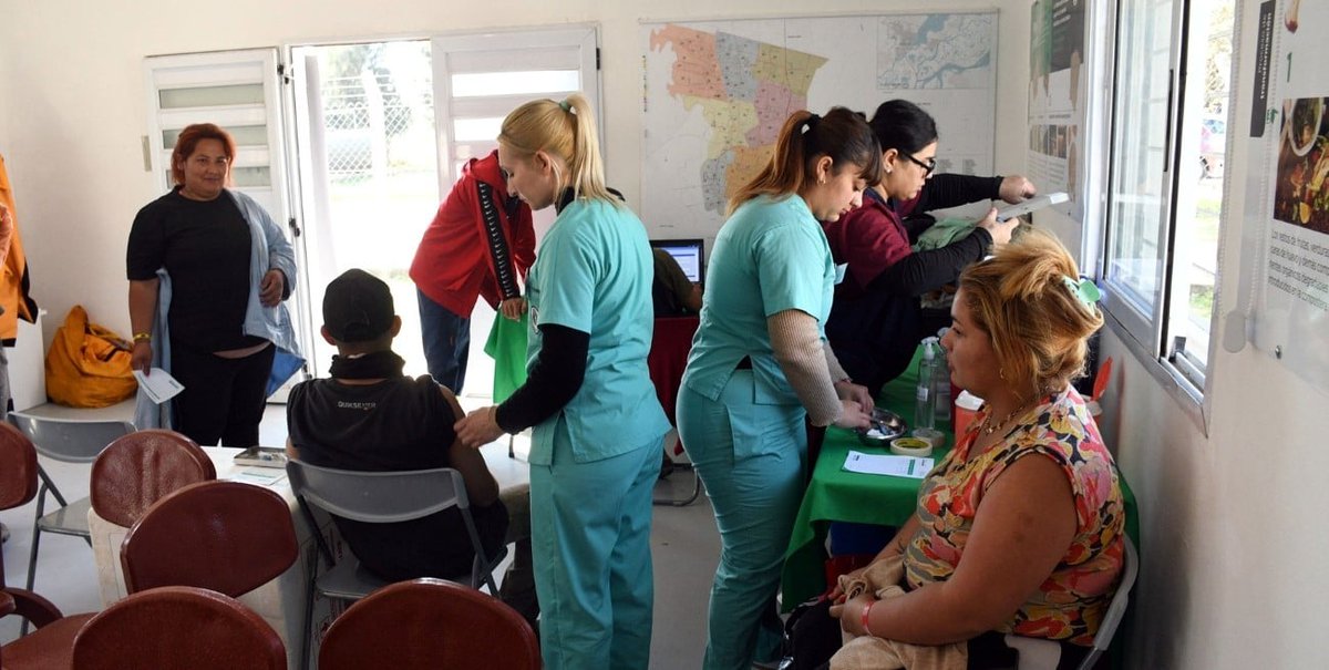 ellitoral's tweet photo. Vacunación en Santa Fe: dónde estará #ModoVacuna del 6 al 8 de agosto https://t.co/9NsAd9OJKh https://t.co/iRFWUlrDe3