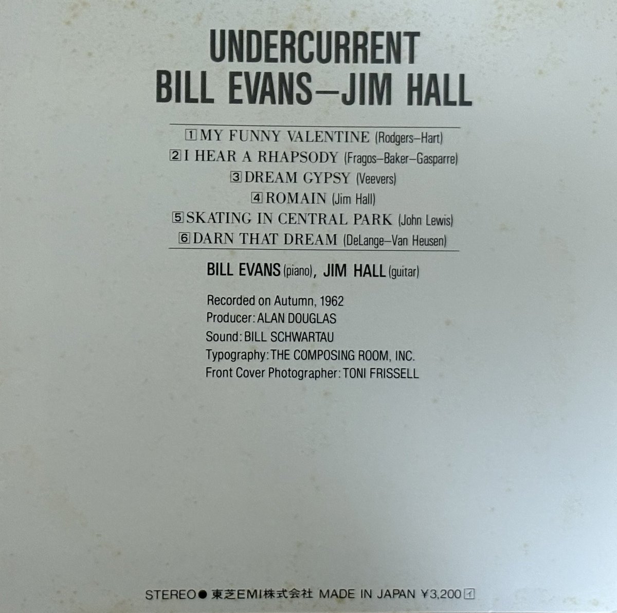 OM7341861341855's tweet photo. MY FUNNY VALENTINE Bill Evans-Jim Hall https://t.co/0odNraCkp6
日曜日にはビル・エバンスを
1986年11月に油井正一氏がCDのライナーノーツを書かれ録音日が諸説ある事を述べている。極上のインタープレイ
"UNDERCURRENT"/Bill Evans~Jim Hall(1962年4月-5月録音)
#BillEvans
#JimHall
#音楽三昧 https://t.co/MT6VPor4We