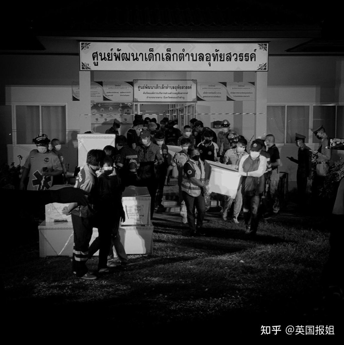 SLY051109's tweet photo. @oliviachoo100 2022年泰国幼儿园枪击案，38位泰国儿童被枪杀🤭 https://t.co/0yjeHfoJxu