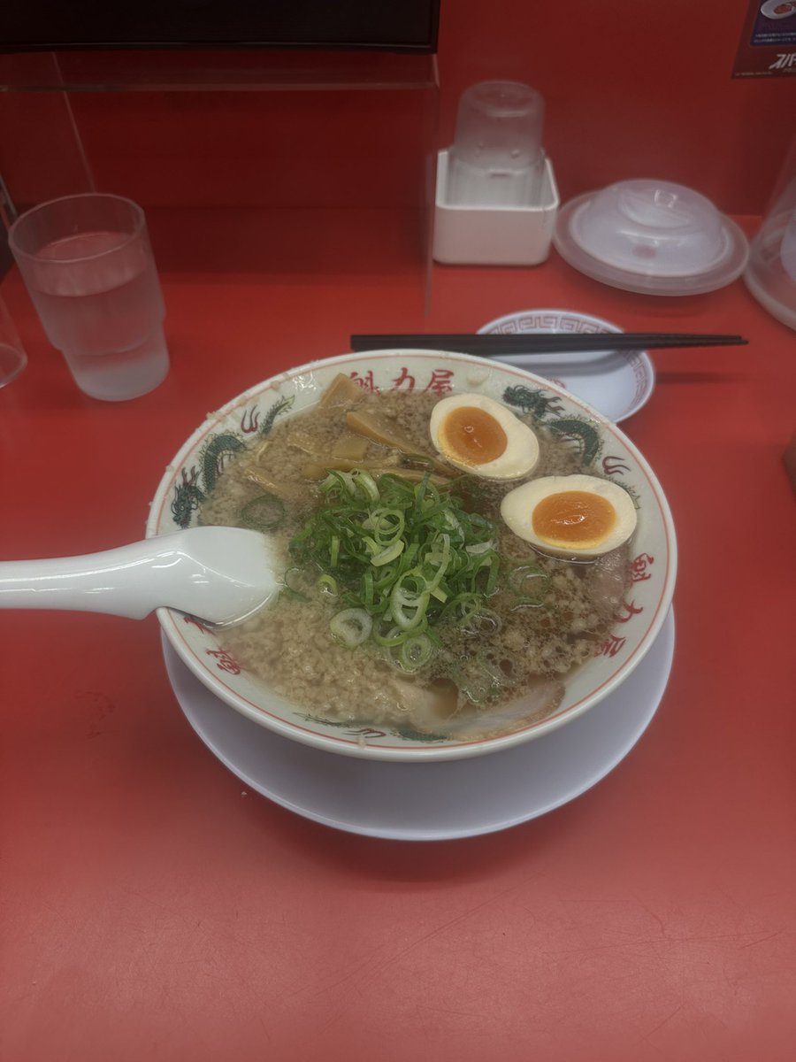 ___AIM___29____'s tweet photo. 彼氏と初めての花火大会が茅ヶ崎とは😭❣️
希望の轍と蛍をバックに見る花火、贅沢すぎ🎆
そして、帰りに魁力屋でラーメン食べてお腹いっぱいになって車で爆睡^_^✌🏾 https://t.co/WOb9sLM5j7