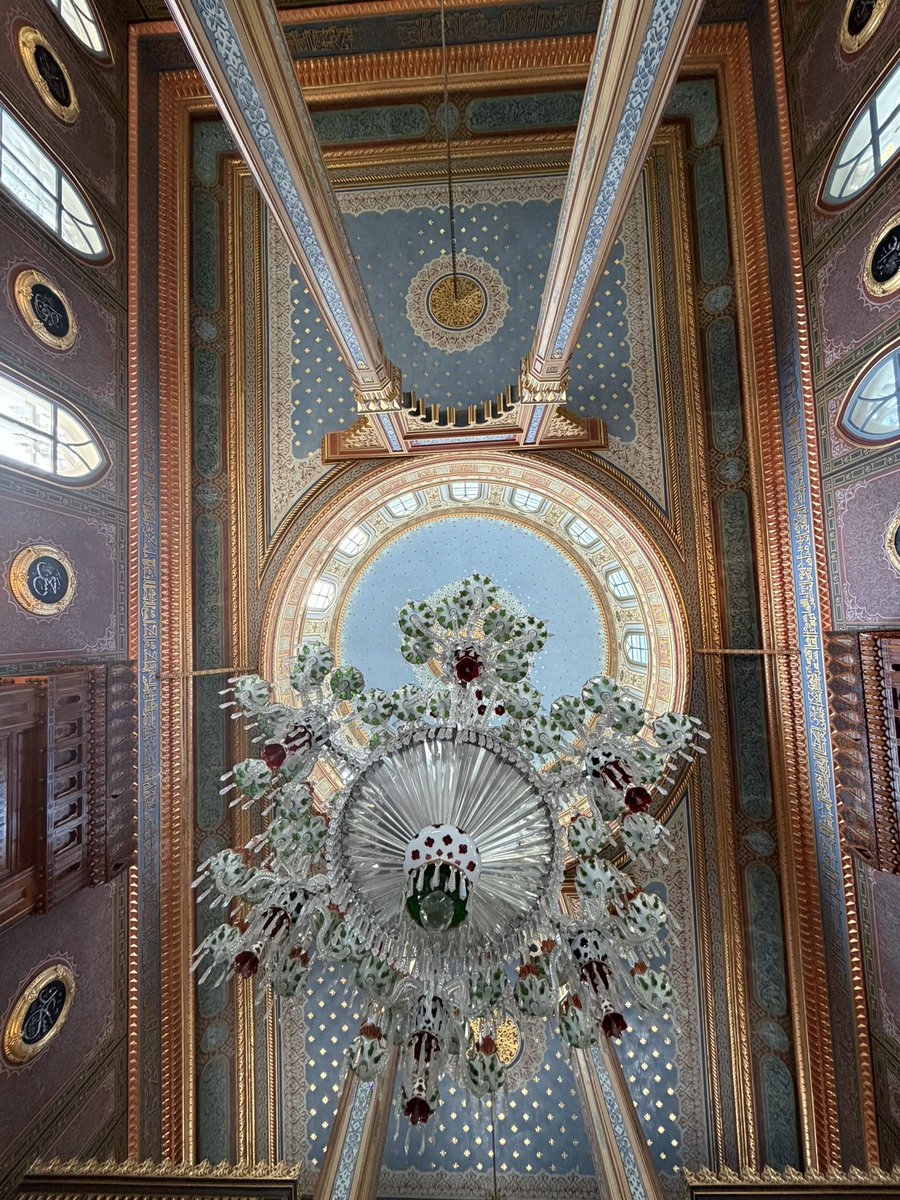 Selmanblcc_'s tweet photo. Yıldız Hamidiye Camii✨ https://t.co/CAGe4QsQm5