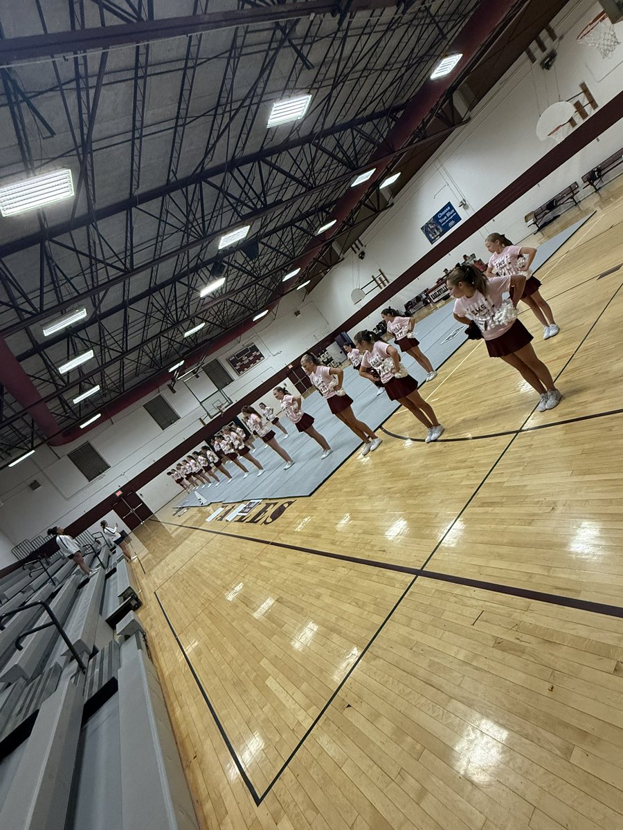 eagmiddlecheer's tweet photo. @UCAupdates we had the BEST time at camp with our UCA staffers, Trinity and Cora. We learned some great new material, new stunting skills, and had some fun too! Next up, choreography camp 🦅📣 https://t.co/hDV7nZvsSr