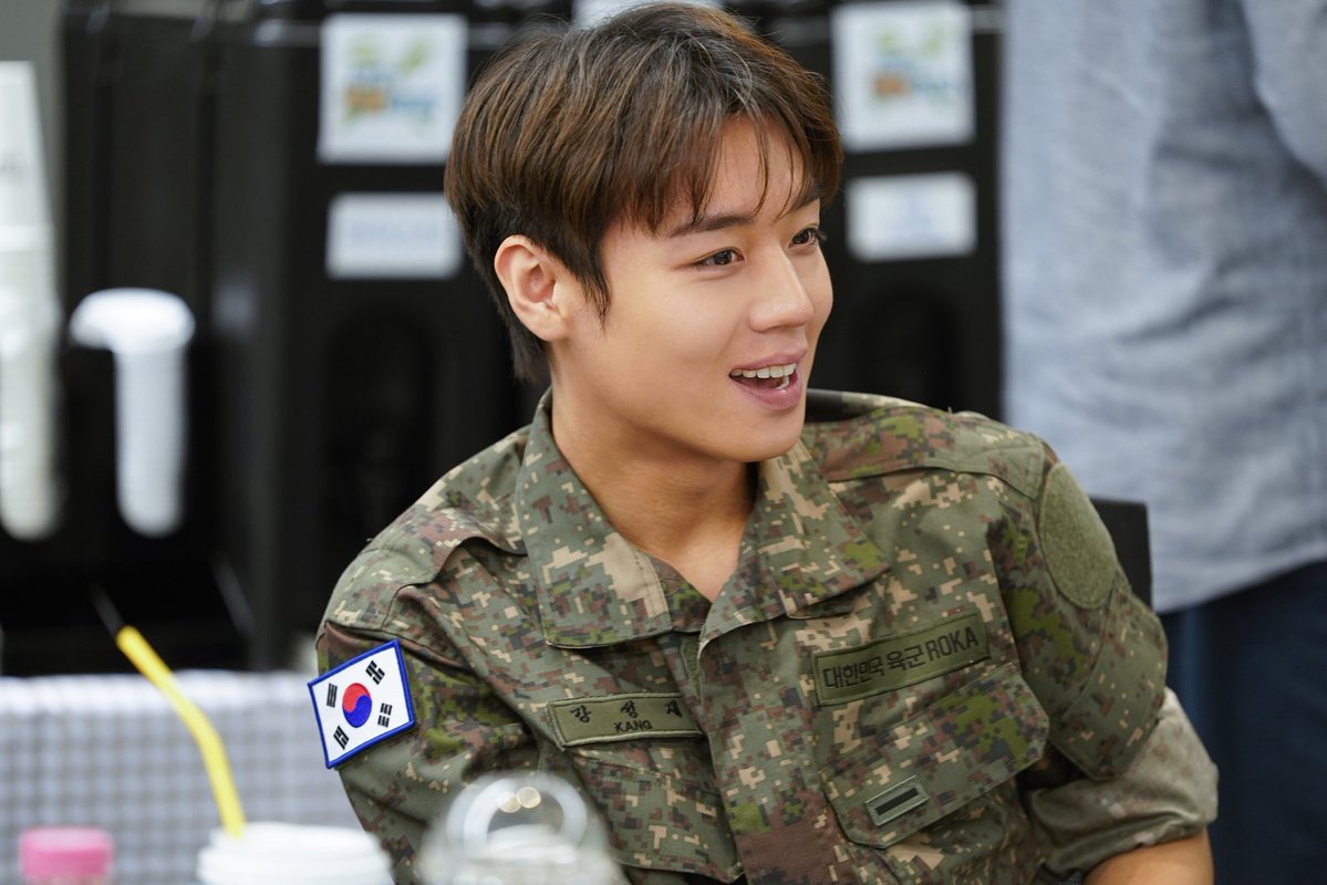 4l3af_cl0ver's tweet photo. 전설의 홍위8:성재2 박지훈 https://t.co/aAwjt5Dsa6