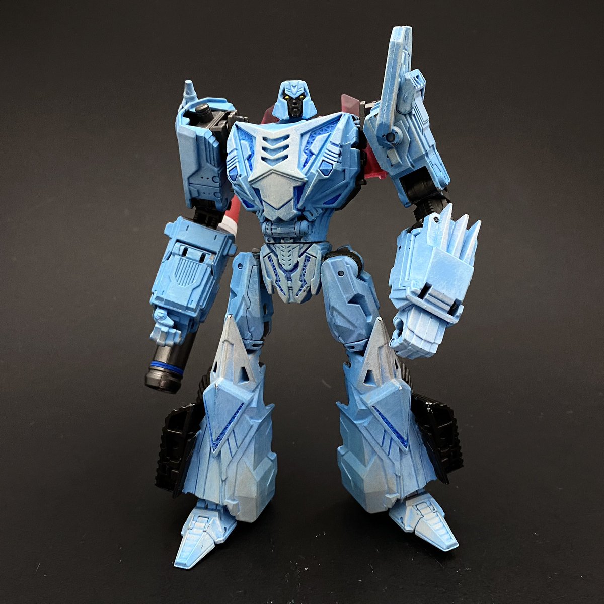 deliciouspeter's tweet photo. Stay Frosty my friends
#transformerscustoms
#transformers
#megatron https://t.co/hA22ZjvWL6