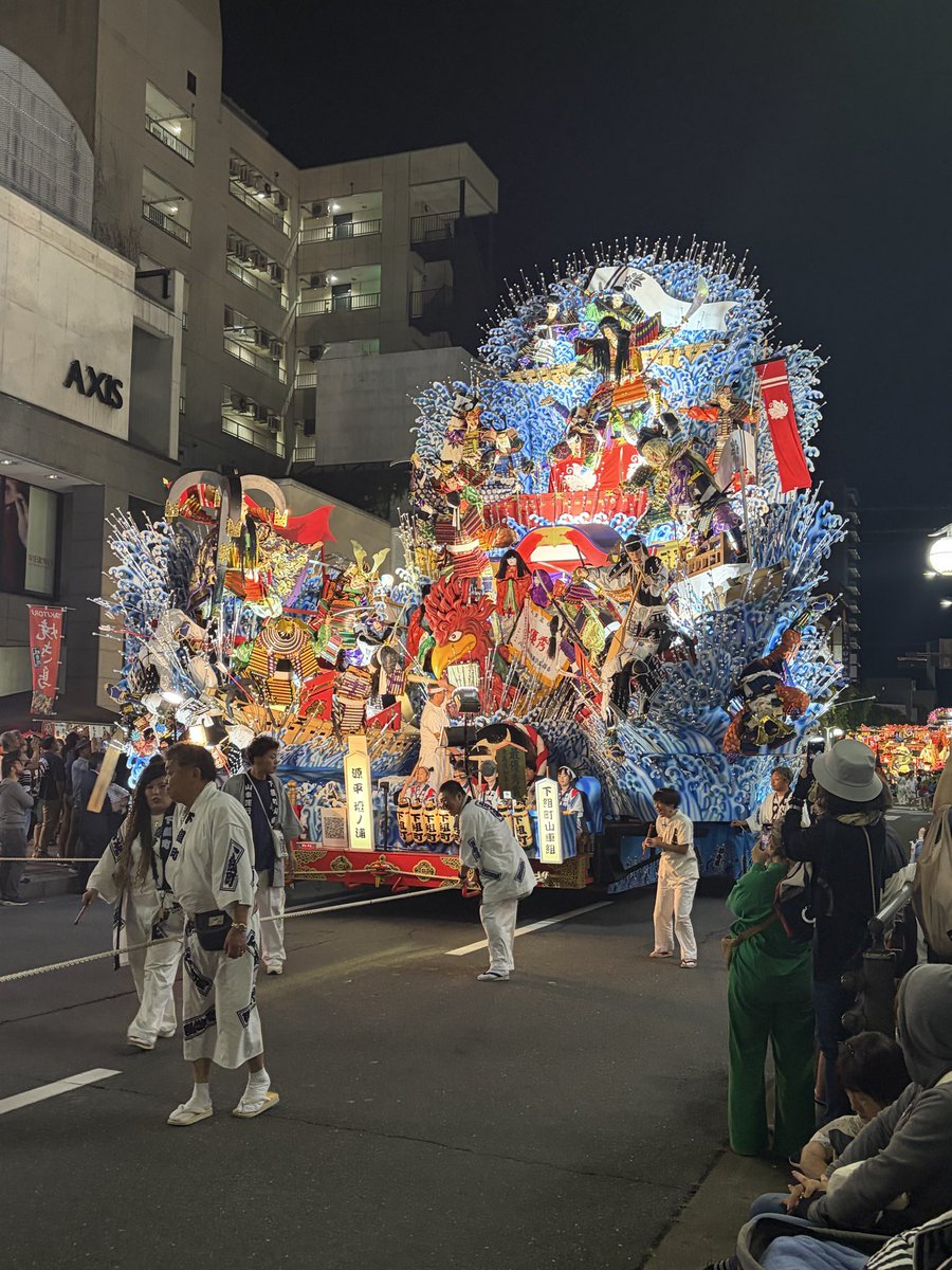 Sakamoto9247's tweet photo. 2日目の祭り！
昨日は王林ちゃんに会えた
やっぱり夜は綺麗だなー
 #青森 https://t.co/zGMOd4MW3L
