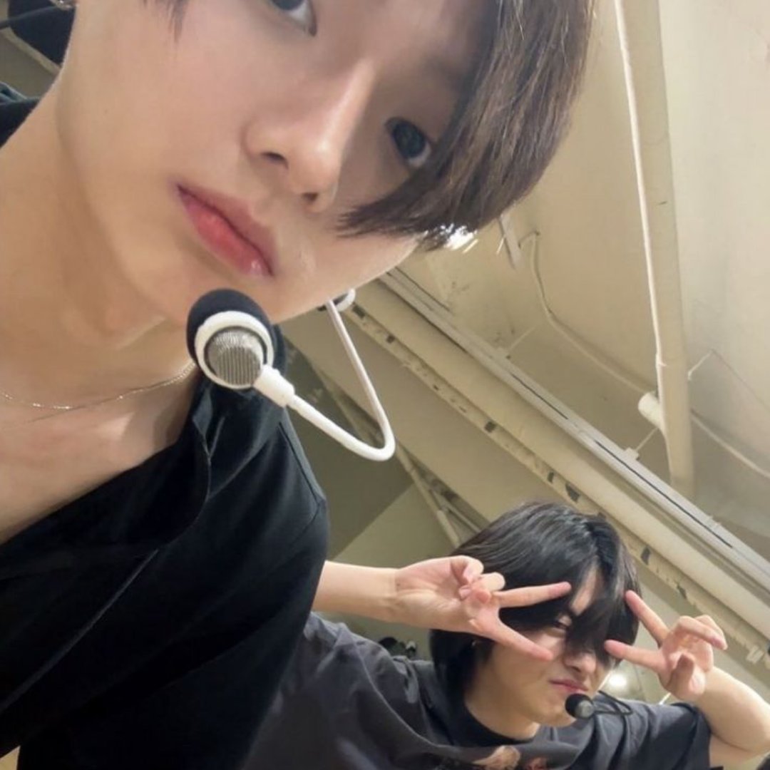 leozheaven's tweet photo. someone tell these babies they are having comeback with a 2nd mini album this month 😭 https://t.co/lG755ecePr