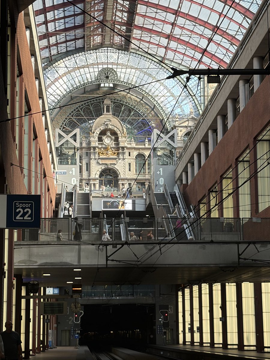 jcresposolla's tweet photo. Antwerpen https://t.co/JeYYjJkikb