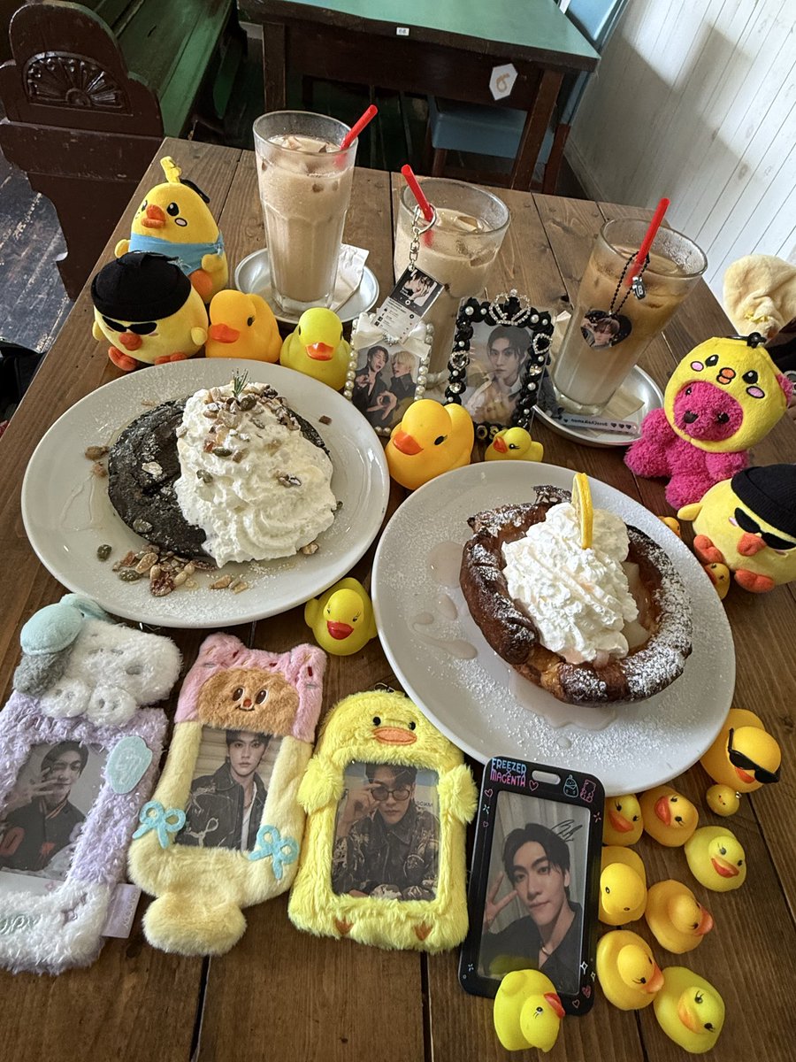 chihiro0209's tweet photo. ひさしぶりにランチ🍽️→カフェ☕️

サイン会✍️の申込みをどうするか相談

相談してたはずなのに、すぐ話が脱線してなかなか決まらない🤣🤣🤣

今回はダメでもフォトブックゲットできるし、気楽に申込みすることにしましょ❗️との結論になりました

とはいえ、はずれたらガッカリするんだろうけどね💦💦💦 https://t.co/dv4xPc7vAa