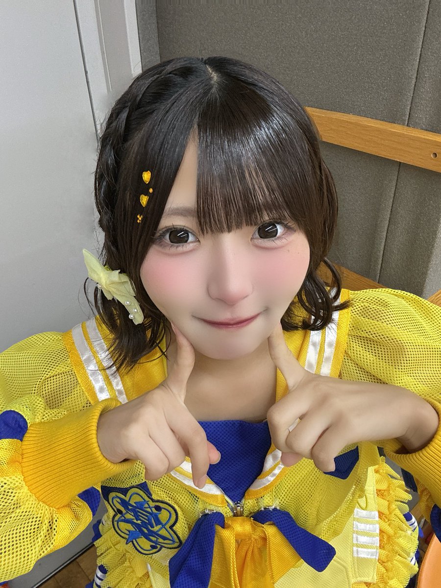 UtaGe_kotoha's tweet photo. TIF3日目ありがとうございました！！
そして3日間ありがとうございました💛

ｰｰｰｰｰｰｰｰｰｰｰｰｰｰｰｰｰｰｰｰｰｰｰｰｰｰｰｰｰｰｰｰｰｰｰｰｰｰｰ
UtaGe! 黄色担当 宇佐美ことはです🐰💛
ｰｰｰｰｰｰｰｰｰｰｰｰｰｰｰｰｰｰｰｰｰｰｰｰｰｰｰｰｰｰｰｰｰｰｰｰｰｰｰ

あまりにも楽しくて終わってほしくないって思ってしまった、、、🥲🥲終わらないで欲しいくらい尊い時間を一緒に過ごせてあまりにも幸せものでしたね、、♡本当にありがとう🎶雨耐えたねー！！嬉しい！
びしょ濡れもやってみたかったけど☺️

特典会も灼熱の中長い間並んでくれてありがとう🥺ライブ前なのにも関わらずお話ししにきてくれて楽しかった🫶
ライブの感想伝え合いたかった気持ちもある、、また会えた時にぜひ、、♡

初TIFちょー楽しかった‼️‼️特大感謝‼️

疲労困憊だと思うのでゆっくりお風呂入って、ご飯食べて、沢山寝てね‼️‼️

チェキツイのメンションとか通知できてない時あるから、しばらく音沙汰なかったからタグつけてくれると嬉しいです、、🙇‍♀️
