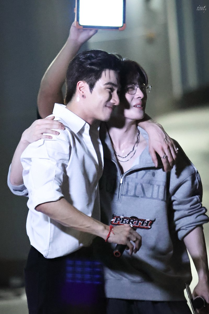 psiluvvu's tweet photo. 260802 :

เป็นสิ่งนั้นแล้วจริงๆ😭💘

PSD MOGULARRIVAL FS26  

#งานมหกรรมนิยายนานาชาติ2026xPerthSanta https://t.co/wKdPUwSt28