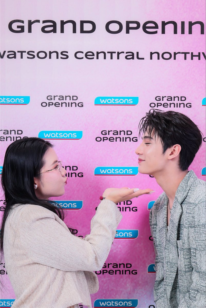 lbbybei's tweet photo. 0ngsa 𐙚⋆°｡⋆♡ is the loveliest boy

#WatsonsxOngsa .☘︎ ݁˖ #OngsaCelcius https://t.co/55MLVK5zZ9