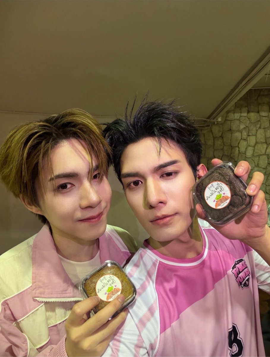 Sunnygomxq's tweet photo. He said what He said

“In real life, I wouldn’t let him go anywhere” - Net Siraphop, 2026

“Net Siraphop loves JJ Rachapon more than anything in the world”- Net Siraphop, 2026

“If He wasn’t special I wouldn’t have choose him from the beginning” - Net Siraphop, 2026

#NETJJ https://t.co/O46axdL7s4
