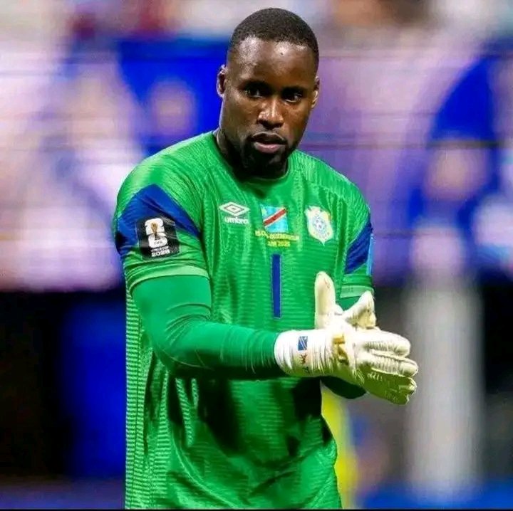 congoniyetu's tweet photo. ◾Manuel Neuer 🇩🇪 : « Je prendrai bientôt ma retraite, et je ne vois aucun gardien meilleur que Mpasi. »

◾Gianluigi Buffon 🇮🇹 : « Pendant la Coupe du monde, Mpasi a prouvé à la planète entière qu’il est le meilleur gardien. »

◾Unai Simón 🇪🇸 : « J’ai été élu meilleur gardien de la Coupe du monde parce que j’ai encaissé peu de buts, mais, selon moi, Mpasi reste le numéro un. »

◾Luis Díaz 🇨🇴 : « J’ai affronté les plus grands gardiens, mais Mpasi est tout simplement incroyable. Son match contre nous en Coupe du monde restera gravé dans les mémoires, malgré la défaite de son équipe. »

◾Jude Bellingham 🏴󠁧󠁢󠁥󠁮󠁧󠁿 : « J’ai marqué contre de nombreux grands gardiens, mais face au Congo 🇨🇩, Mpasi était un véritable extraterrestre. Il m’a complètement mis en échec. »

◾Harry Kane 🏴󠁧󠁢󠁥󠁮󠁧󠁿 : « Jusqu’à aujourd’hui, j’ai du mal à croire que j’ai inscrit deux buts contre Mpasi lors du match RDC 🇨🇩 – Angleterre 🏴󠁧󠁢󠁥󠁮󠁧󠁿. »

◾Cristiano Ronaldo 🇵🇹 : « Je pense que si j’avais joué tous les matchs de ma carrière contre Mpasi, je n’aurais marqué que 10 buts. »

Source : faites moi confiance !!!

JOYEUX ANNIVERSAIRE 🎂🎉À LIONEL MPASI @parigoLion 🇨🇩❤️💛💙 qui fête ses 32 ans aujourd’hui!

@central_sage @PrinceIlunga14 @KamusakyJossar1 @sidis_samy @MudimbiThierry @BukasaEmmanuel2 @gloiremurhigisi