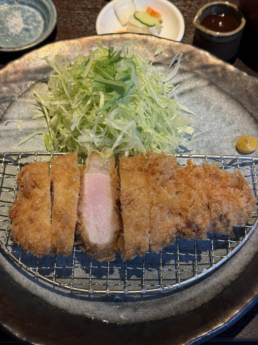 mS2ng2's tweet photo. 구글평점안믿을거임 https://t.co/99YyCkMiqw