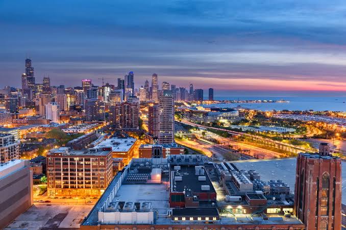 chicagobroker's tweet photo. Since 1991, we've been guiding Chicago businesses to smarter, more strategic real estate decisions. 
#CommercialRealEstate #ChicagoBusiness #TenantRepresentation #LeaseNegotiation #CREExperts #OfficeSpace #InvestmentRealEstate #PropertyStrategy #SiteSelection #CREChicago https://t.co/KaaiXrKnVE