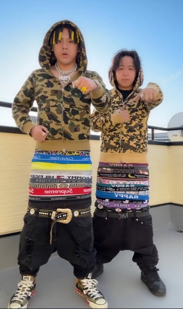 yksm_p's tweet photo. もしかしてこの画像の左なの？ https://t.co/LQ3zM5okyW