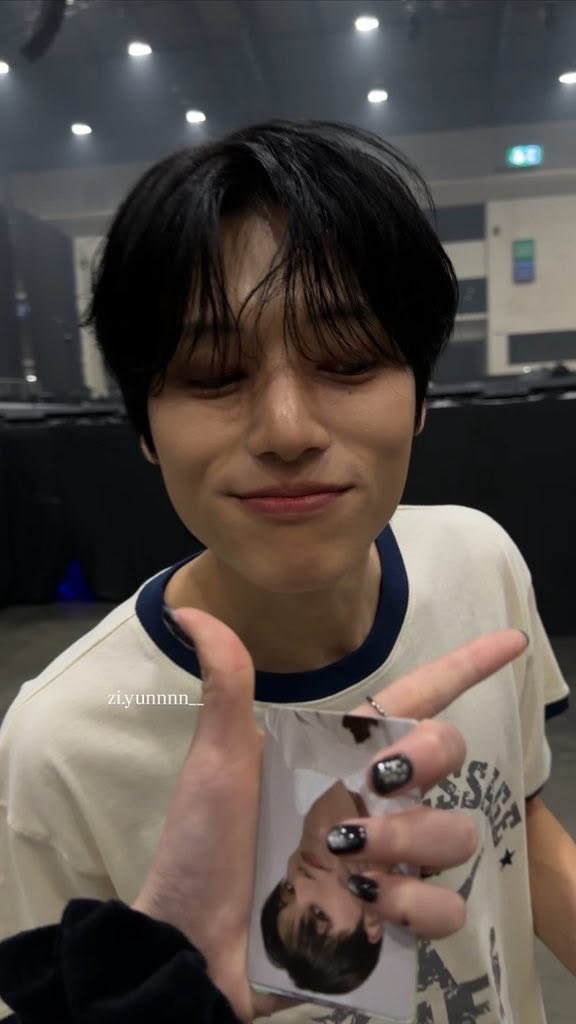 jobovv's tweet photo. I'm crying 😭😭😭😭😭 https://t.co/b083YHQJQo