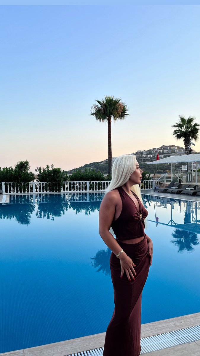 GlcinKaraca's tweet photo. 🍸🧚‍♀️💙🪸 https://t.co/FKzpre4870