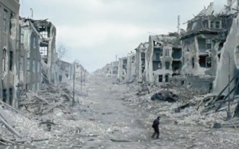 pijmleko6's tweet photo. @NawrockiKn Tak wygląda zwycięstwo! Niech żyje Polska! Świetujmy najbardziej bezsensownej katastrofy militarnej i demograficznej XX wieku. 

Zamiast uczyć młode pokolenia, jak budować silne, bogate i bezpieczne państwo, wmawiacie im, że najwyższym stadium polskości to śmierć pod gruzami https://t.co/dmdN8c2wrR