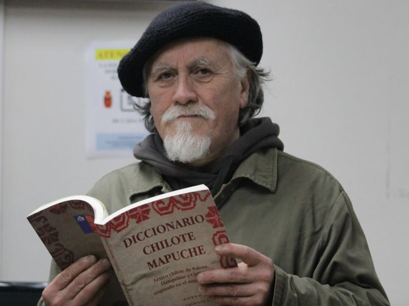 magicafundacion's tweet photo. Hoy, en el natalicio de don Renato Cárdenas, rendimos homenaje a un gran investigador y difusor de la cultura tradicional de #Chiloé, quien preservó la memoria del archipiélago para las nuevas generaciones.

Gracias, Renato, por seguir inspirando el amor por la cultura chilota. https://t.co/o0BdqeOt4X