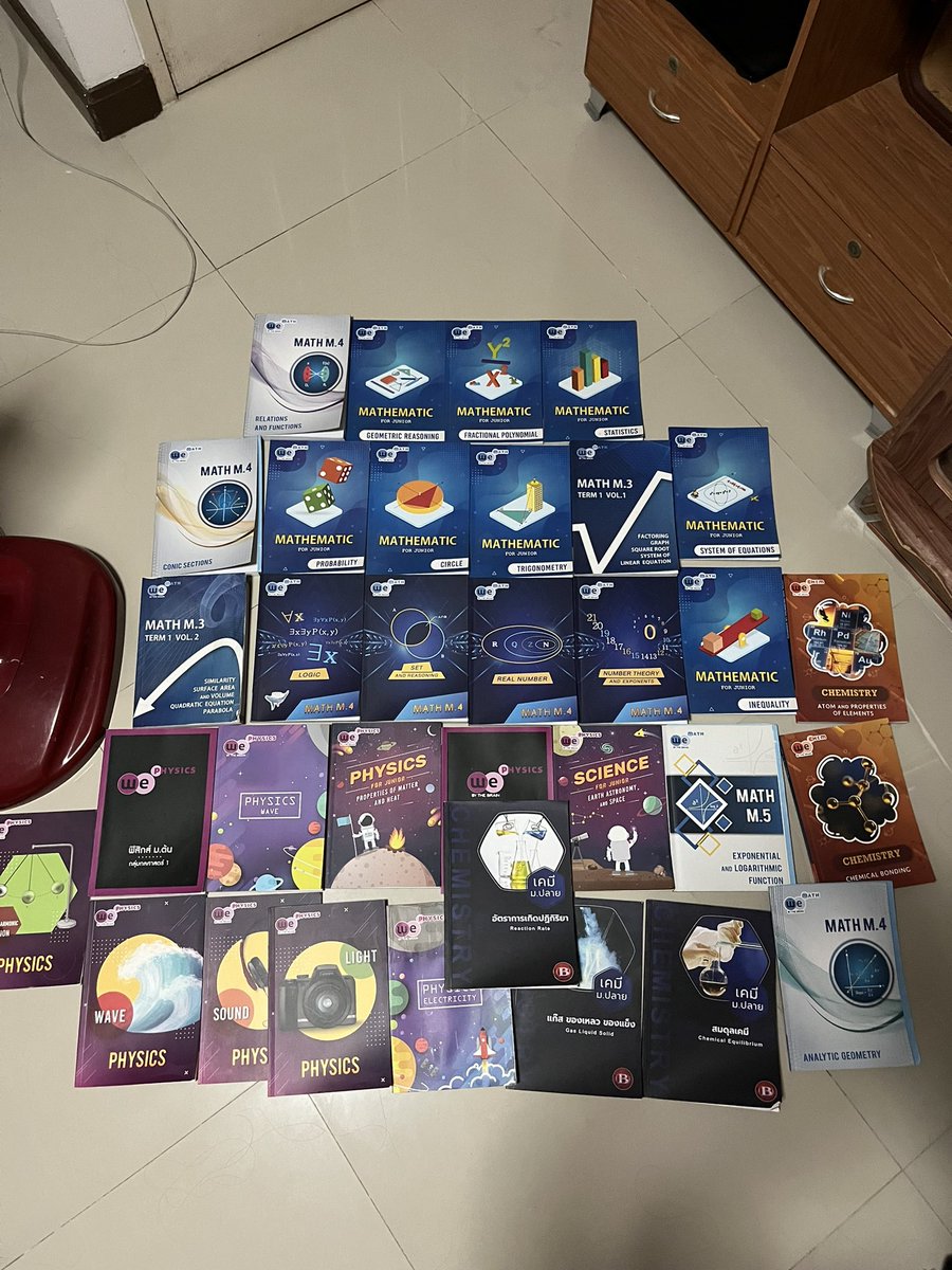 minmissism's tweet photo. ส่งต่อหนังสือเรียน สนใจสอบถามดูรูปเพิ่มเติมได้ค่า 🤩🙏🏻 #dek70 #ส่งต่อหนังสือเรียน #หนังสือมือสอง  #หนังสือมือสอง #หนังสือเรียนมือสอง https://t.co/EO67ZejUPv