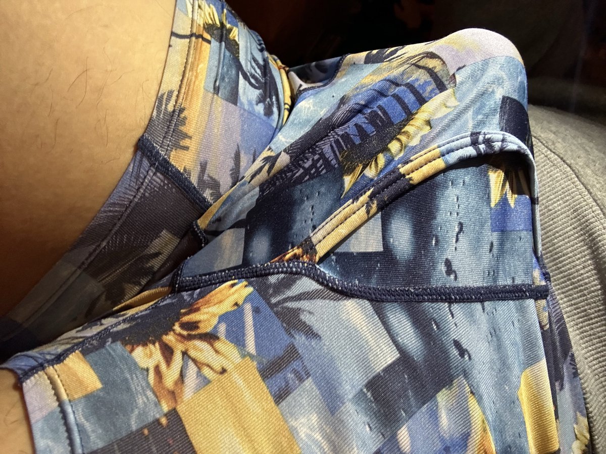 KenKenPa_2000_'s tweet photo. パンツの日✌️ https://t.co/jJTHmn8Sb3