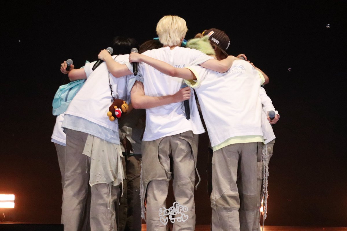 jaefpo_'s tweet photo. 아홉 영원히 사랑해~~~ https://t.co/s5iFGE3zr8