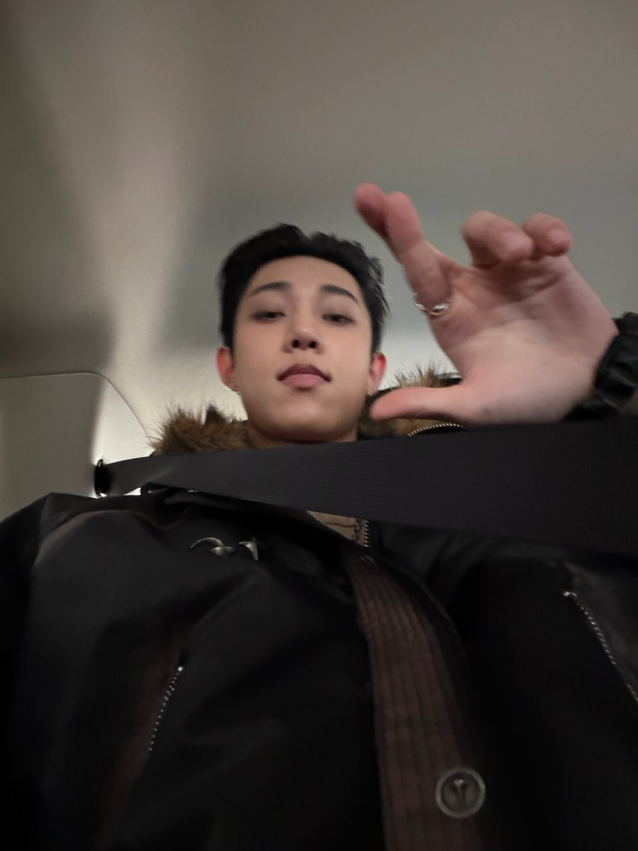 rencxx67's tweet photo. #LimaRyulBU for September boy🖤
Day 2: Apa top 3 selca Ryul fav kamu?
ga😂perlu😂kata😂kata😂udah😂tau😂lah😂ya😂PRIA😂MANTAP😂itu😂ga😂pernah😂gagal😂bikin😂histeris😂loh😂✌🏻
izin tag my moots: @asyleand @Yuna8qid @mamen4sho
yang mau join boleh dm yaa 😋🫶🏼 https://t.co/duo0MnvDvg