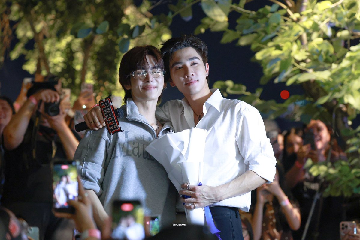 ppesanta_'s tweet photo. เพิ้ดต้าเป็นแฟนกันจริงๆ

PSD MOGULARRIVAL FS26

#งานมหกรรมนิยายนานาชาติ2026xPerthSanta https://t.co/dbBsWOfhjF