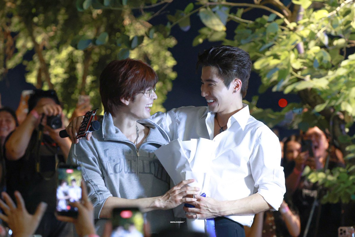 ppesanta_'s tweet photo. เพิ้ดต้าเป็นแฟนกันจริงๆ

PSD MOGULARRIVAL FS26

#งานมหกรรมนิยายนานาชาติ2026xPerthSanta https://t.co/dbBsWOfhjF