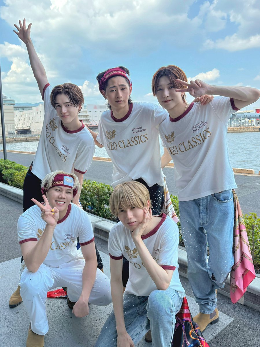 jr_official_X's tweet photo. 【 💫Concert 】

『 KEY TO LIT Arena Tour 2026 NEO CLASSICS 』

兵庫公演ありがとうございました⚓️✨

続いては東京公演🗼
盛り上がる準備をして待っていてください🪭🪩💫

#KEYTOLIT 
#岩﨑大昇 #井上瑞稀 #中村嶺亜 #猪狩蒼弥 #佐々木大光
#関翔馬 #鈴木瑛朝 #渡辺惟良 #岸蒼太 #小久保向一朗 #岡橋亮汰 #壹岐碧 #林田芯 #新宮楓真 #田代海瑠