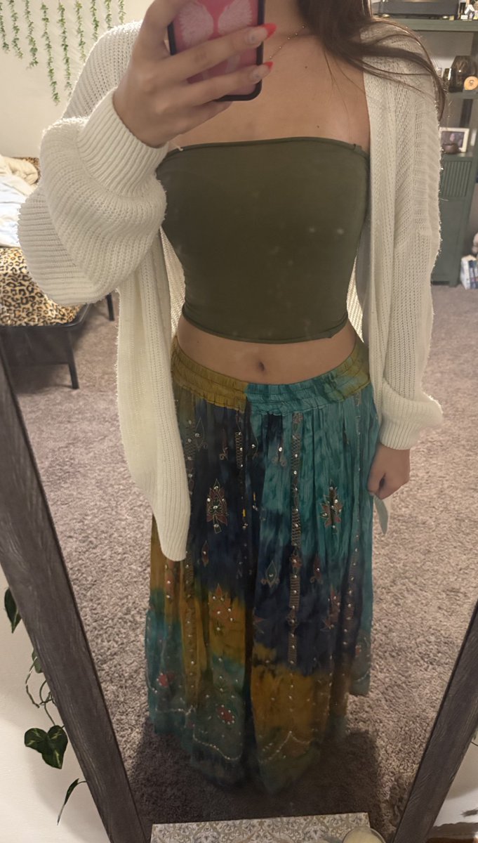 rxicdiaries's tweet photo. ootd i look big asl https://t.co/DtSqeRQNWg