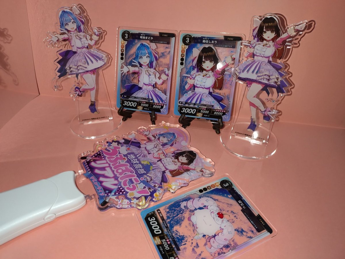 kalvasast's tweet photo. リアル現地ライブお疲れ様でした。
配信まんまのお二人がステージの上でパフォーマンスをする姿が凄かったです。
楽しいライブでした！
#らぶぱにっデビューライブ https://t.co/1iDgbxcFp1