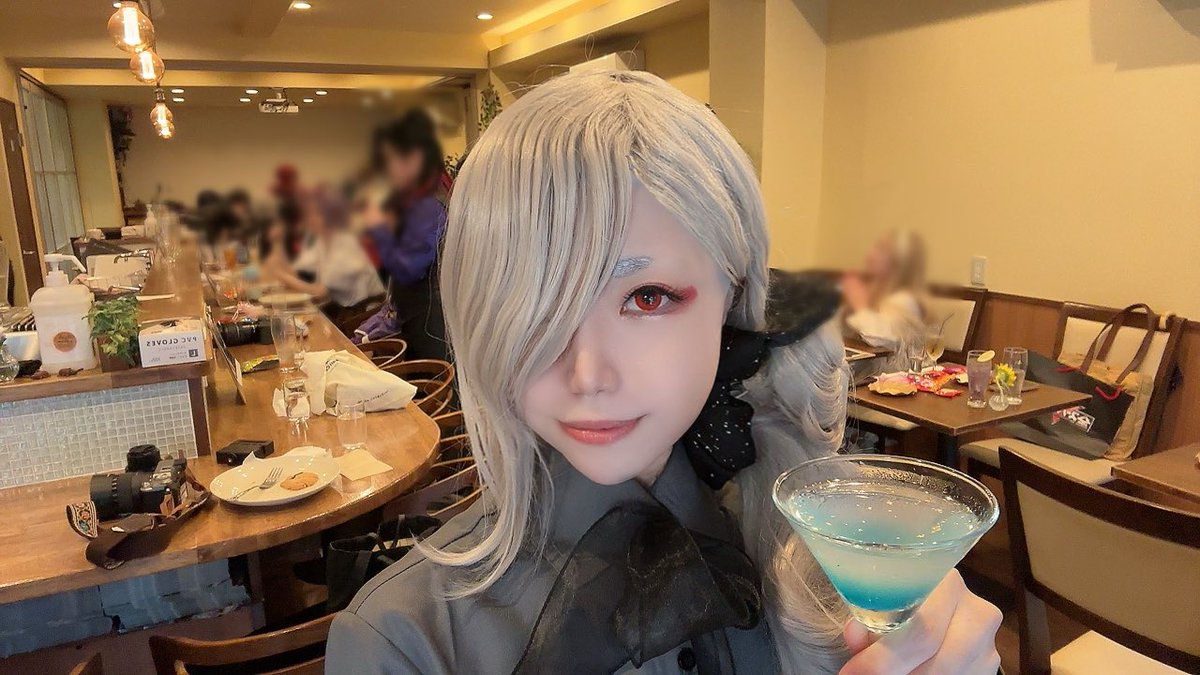 ren_shirazumi's tweet photo. おそくほー！！
長船Barに参加してきた🍸
#長船が贈るLuxeな一夜 https://t.co/Ta5OgxQoJO