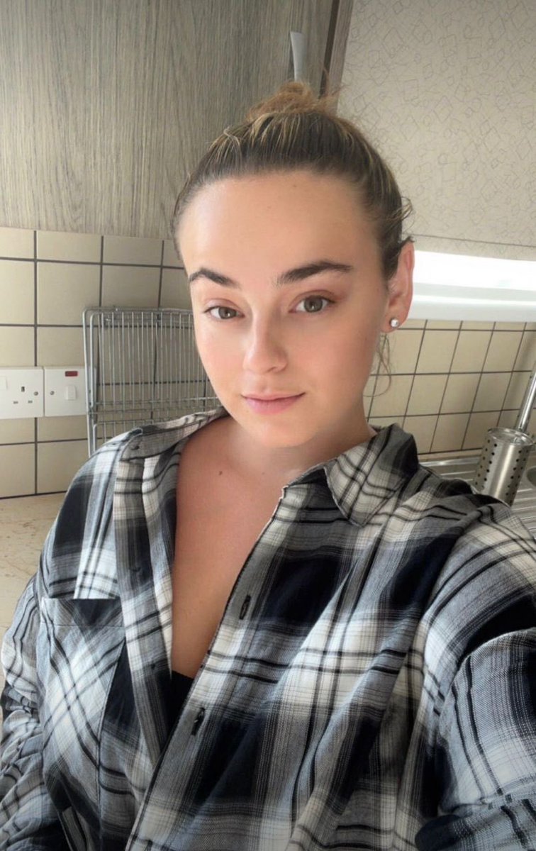 ashleykaty4's tweet photo. Friends with benefits?❤️ https://t.co/ct2SStAtJt