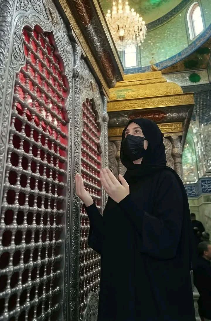 SJaffri313's tweet photo. آنسو میرے سمیٹ کے کہتی ہیں "سیدہؑ"
جیتے رہو حسینؑ پر رونے کے واسطے۔ 😭🥺🏴 https://t.co/DVeHyV5bUI