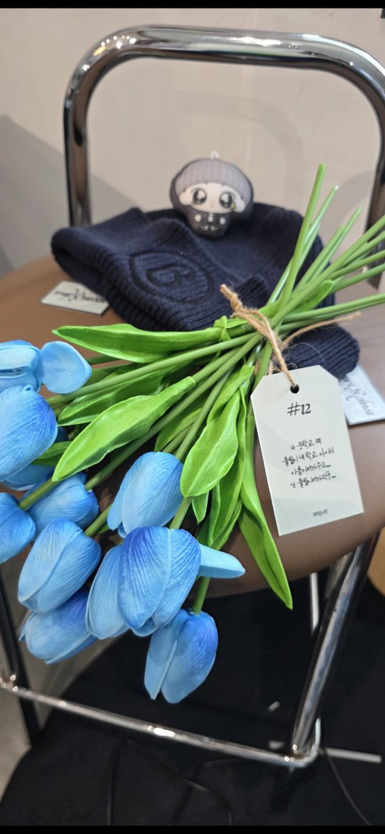 markrem82's tweet photo. 올해도 역시 정성으로 가득한 공간이라 오래 머물고 싶다는 생각을 했어요 마크의 걸음들을 기록해주시고 그걸 다함께 나눌 수 있는 공간을 마련해주셔서 감사했습니다 ..♡
#Item82
#Lost_Found_보관기록_작성중 https://t.co/2ioHQLBiTB
