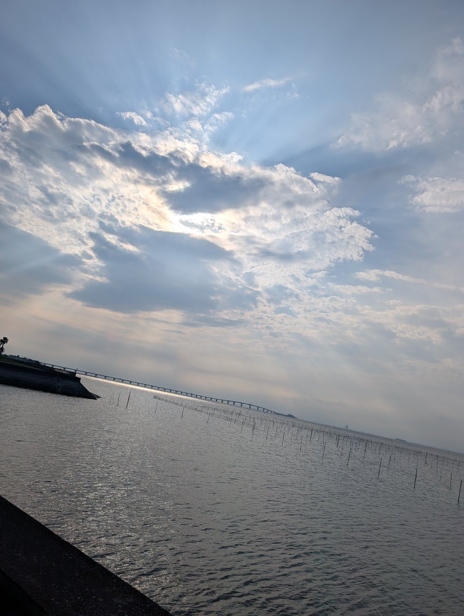 aruin24's tweet photo. アクアライン https://t.co/bpZ4al0rYU