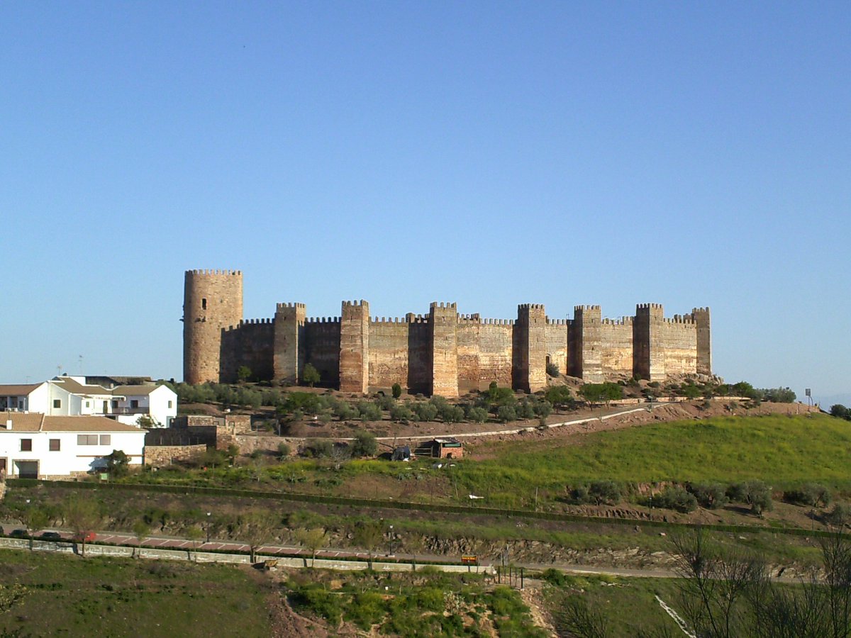RMedievo's tweet photo. Castillo de Baños de la Encina o de Burgalimar, Jaén. https://t.co/cCq8jhMVBL