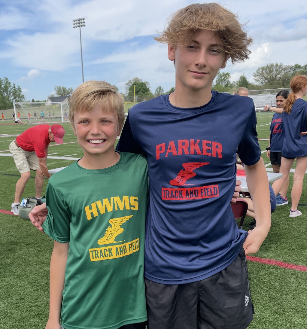 FootballHowell's tweet photo. Senior Caden Hoffman is switching numbers this year from #17 to #12. His biggest reason for it was to wear the same jersey as his lifelong friend, former captain Drew Lynn.

“Drew told me at the end of last season if anyone should have my number, it should be you.”
#HHF 💚💛 https://t.co/9w5czCmKvK