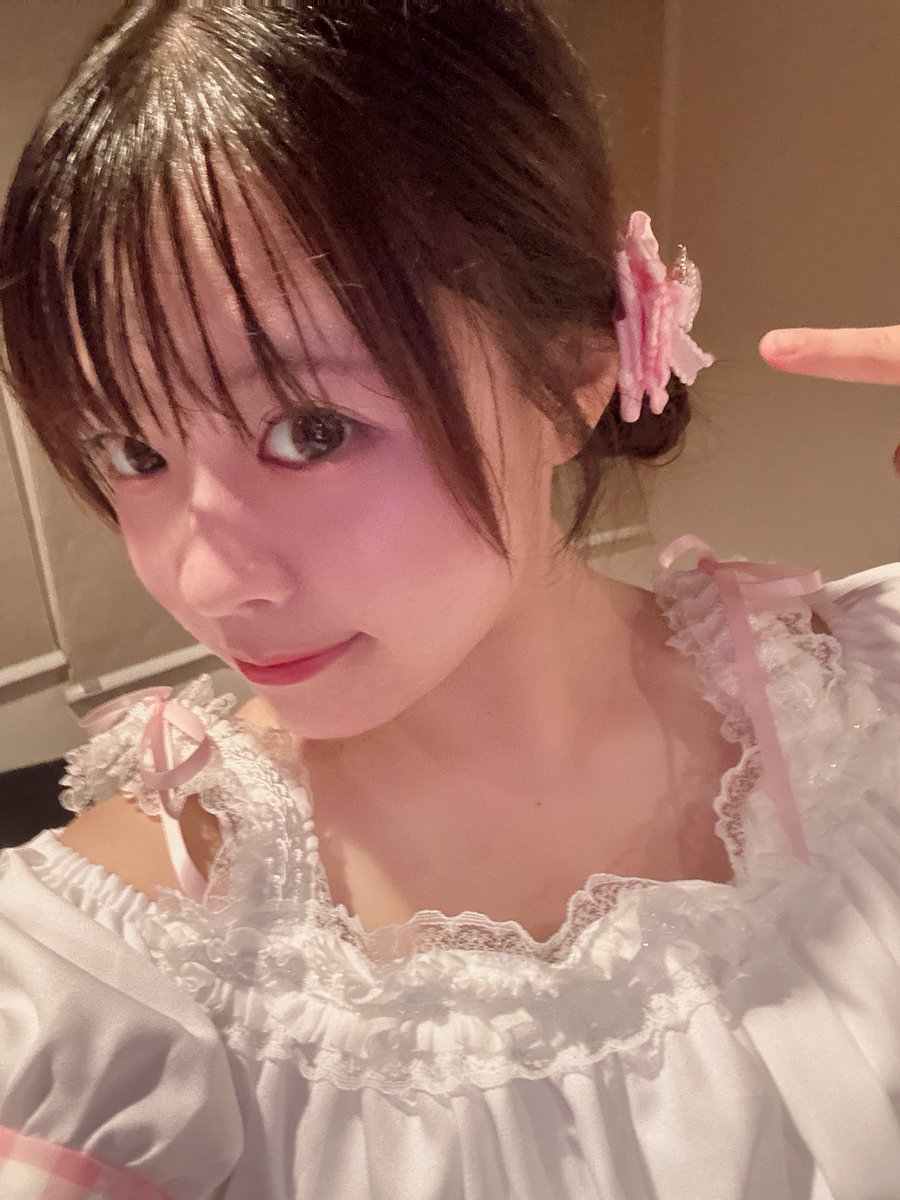 nayux0qr's tweet photo. 本日ライブありがとうございました！🩷

デビュー2日目なゆちゃんはライブ終わりで汗だくです😳
いっぱいなゆにはまっちゃえ💗💗
 #パトパレ #アイドルデビュー #桜華なゆ https://t.co/bNQmSBcA3Q
