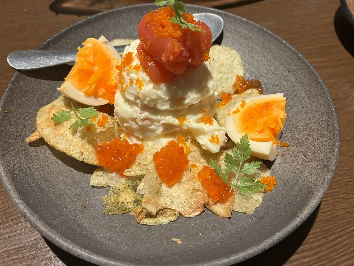 _pappy_jp's tweet photo. ねぷたの後は青森のお酒で舌鼓🍶

田酒は知ってたけど『ん』っていうのは知らなかったなー

スッキリした呑み口で料理との相性もいい👍

ほんと弘前(青森)は何食べても美味いわ😋 https://t.co/OTJChBEg5o