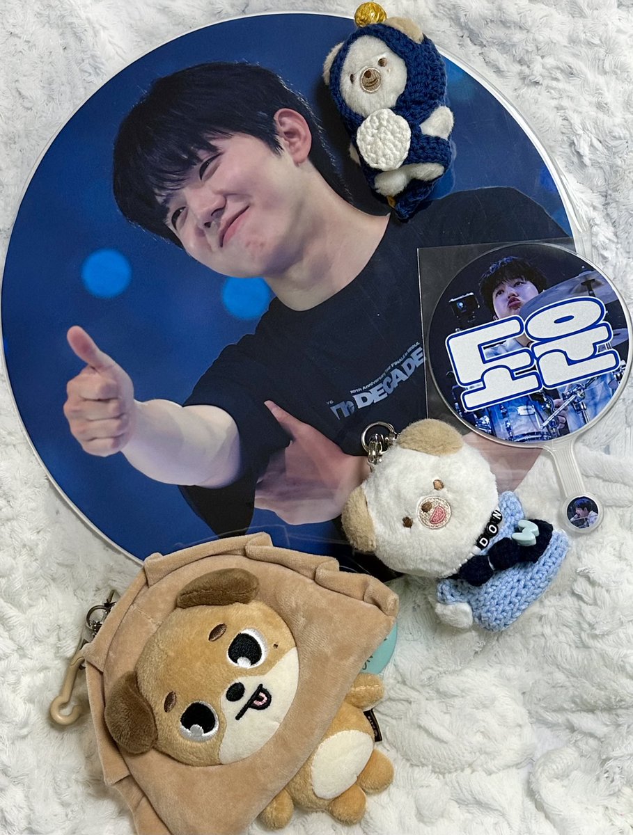 dd0w00n's tweet photo. ｢또차표』
🐶도운이 우치와(미니 포함) 판매폼 ｏｐｅｎ🐶 #데이식스 #도운 #우치와 
기간：８월 2일 23:45 ～ ４일 23:00
발송예정：8월 10일
기간이 타이트합니다..
걱정되시는 분들은 우체국 택배를 이용해주세요!
선착특전있습니다🫶🏻상세페이지 읽어주세요🩵
https://t.co/n2gIcY0g9K https://t.co/7OSM9AOXuj